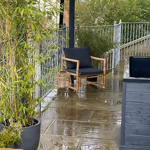  Apartment Ashford House 2 Bedroom 'outdoor Bathing Tub' United Kingdom