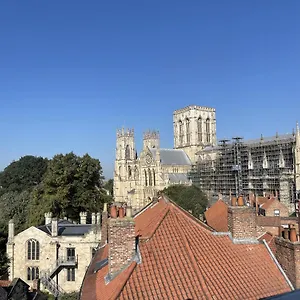  Apartment Minster View Penthouse United Kingdom